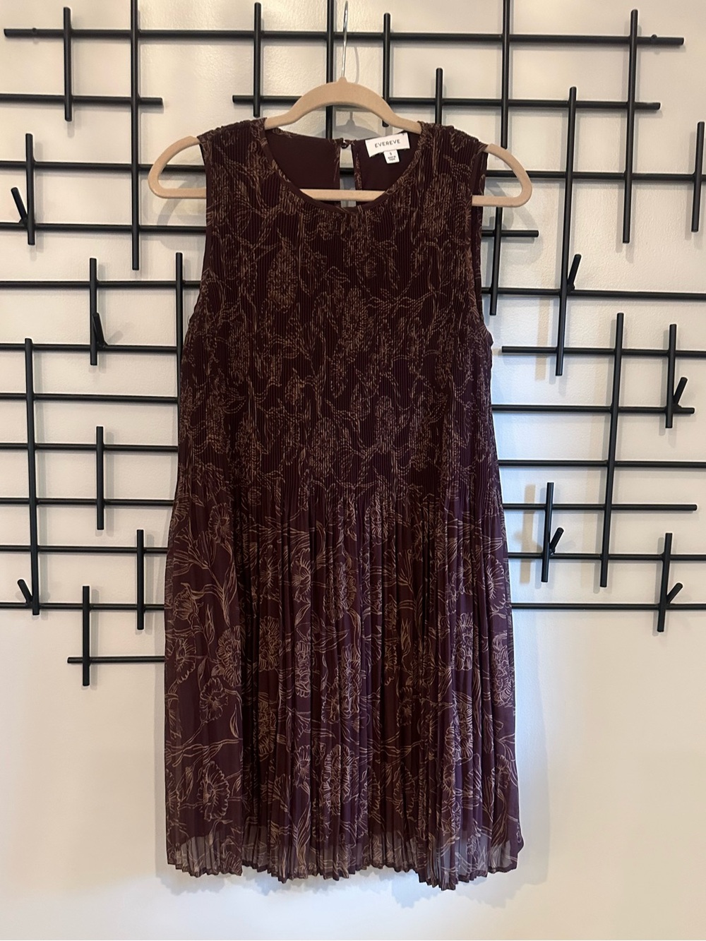 Evereve Plum Paisley Pleated Mini Dress